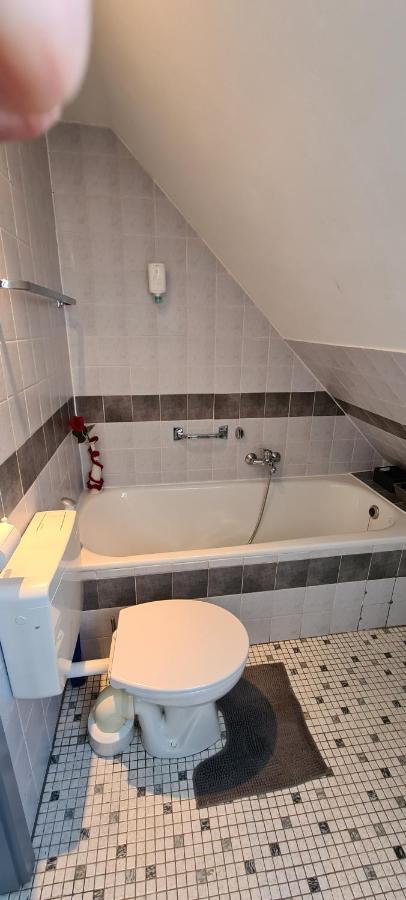 Ferienwohnung Nr 12 Inkl Bettwaesche Handtuecher Endreinigung Гослар Экстерьер фото